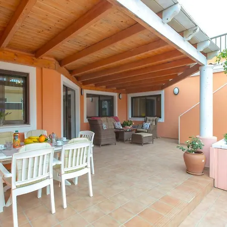 Villa Bella Lucia Luxury 2 *